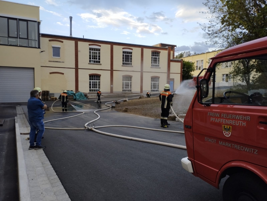 230920 - Übung mit FF Brand bei Scherdel Fridau